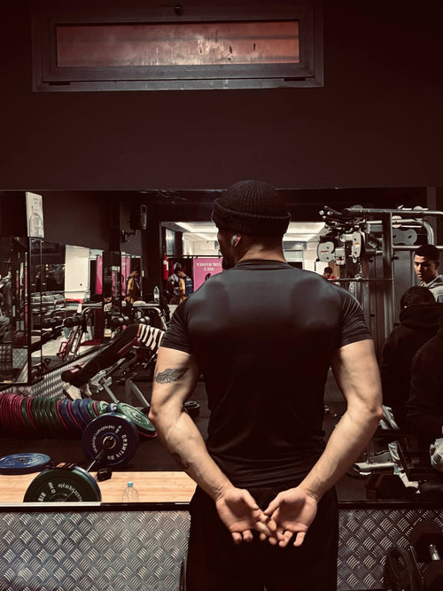 🔥 تيشيرت Compression رجالي – قوة، راحة وأناقة